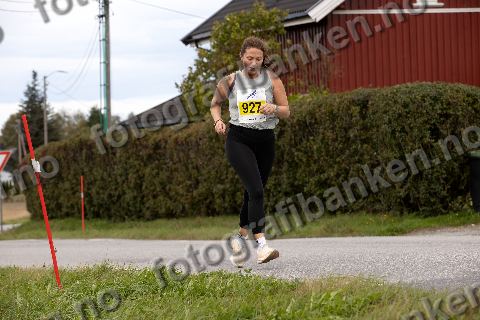 Elisabeth Holm (927)