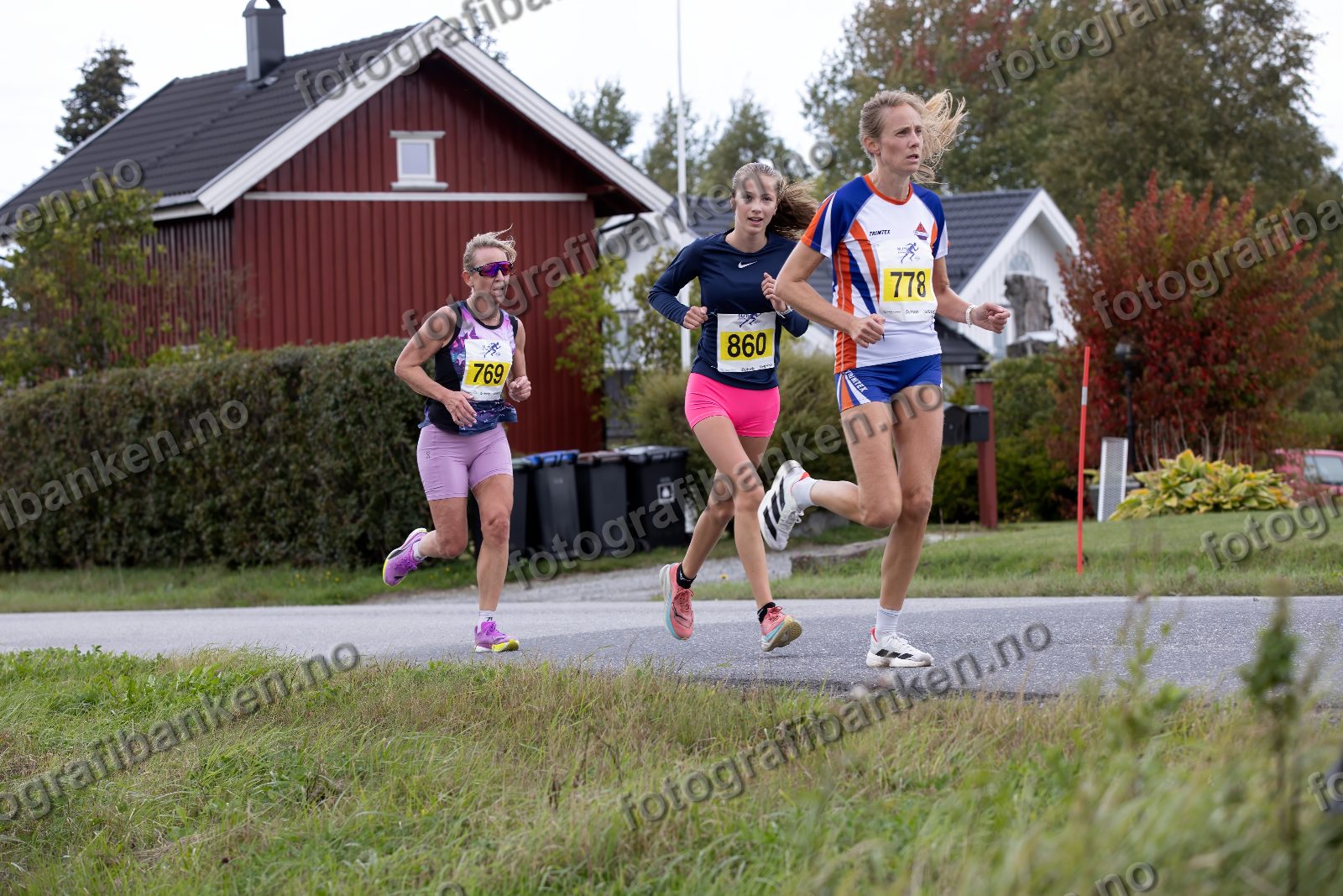 Gunhild Dugstad (769) · Julie Puntervold Kolderup (860) · Tone Fløttum (778)