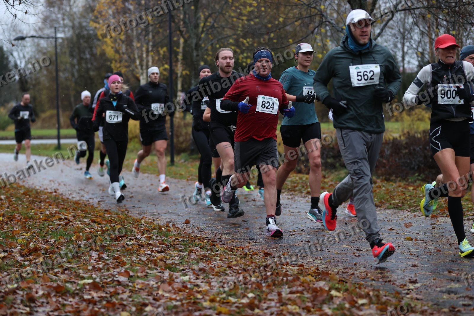 Kjartan Øxseth (824) · Amanda Holstad Singleton (414)