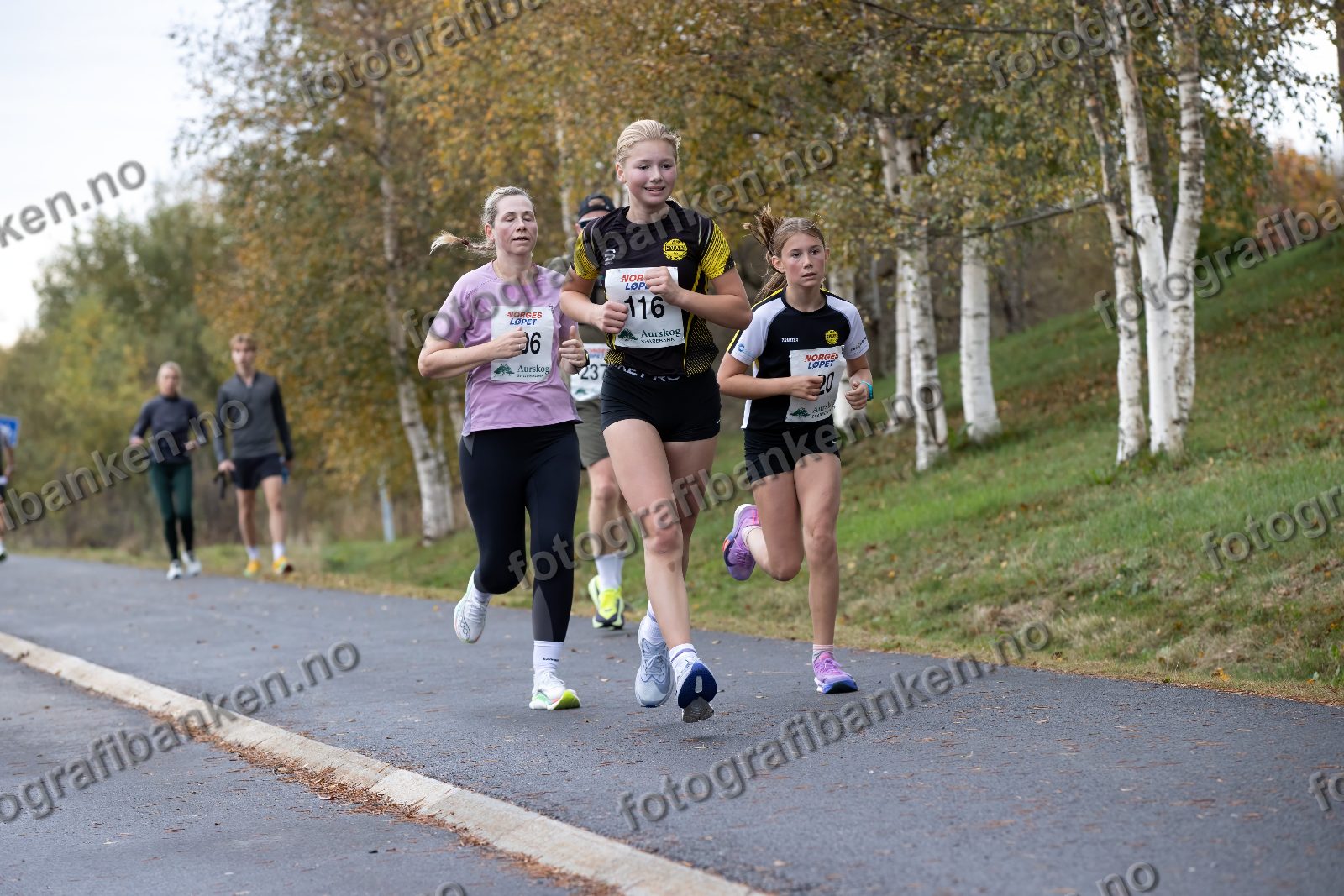 Anna-Eline Thoresen (116) · Rebecca Askildsen (106) · Mathilde Eek-Thoresen (320)