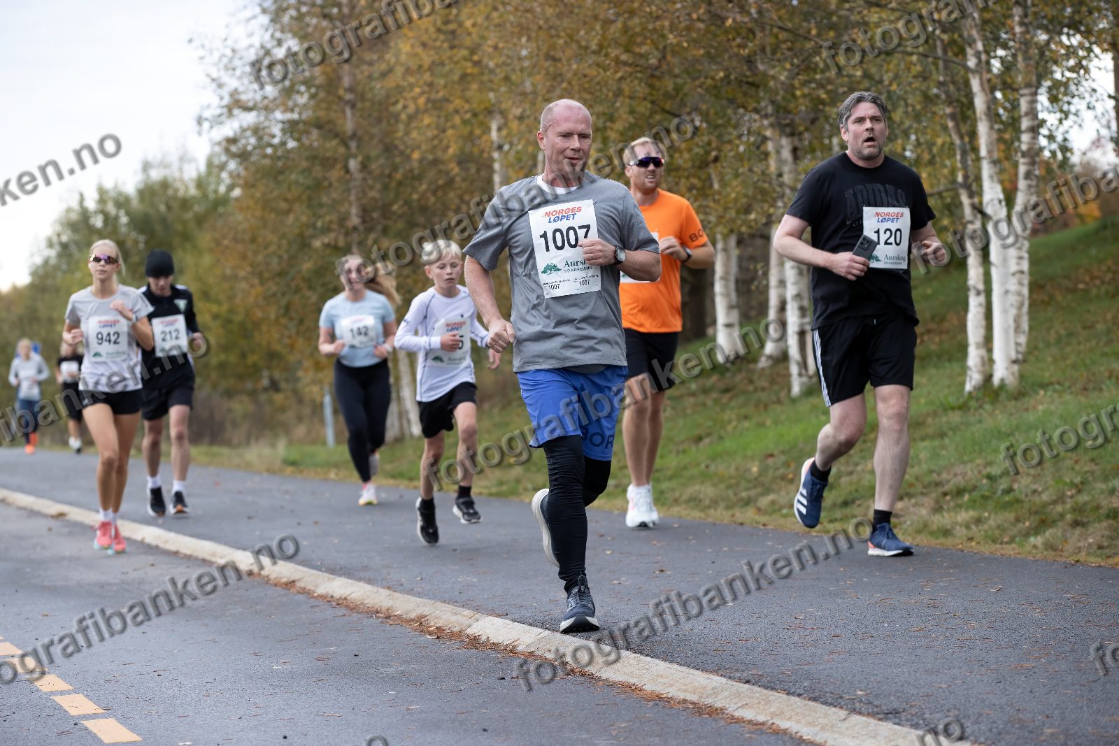 Steffan Lian (1007) · Christian Røgeberg (120)
