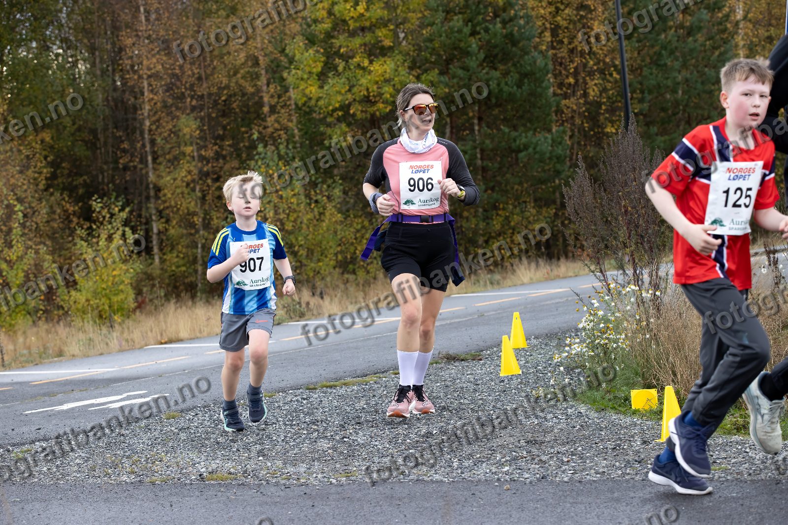 Stine Skaug Jensen (906) · Axel Eriksson (907) · Iver Lødemel (125)
