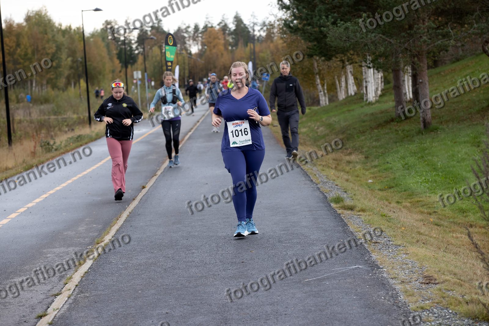 Anne-Mari Fredstad (1016) · Stina Nordeng (882)