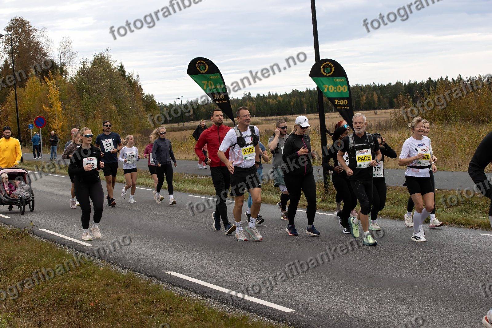 Simon Stavis (387) · Amalie Reiersrud (403)
