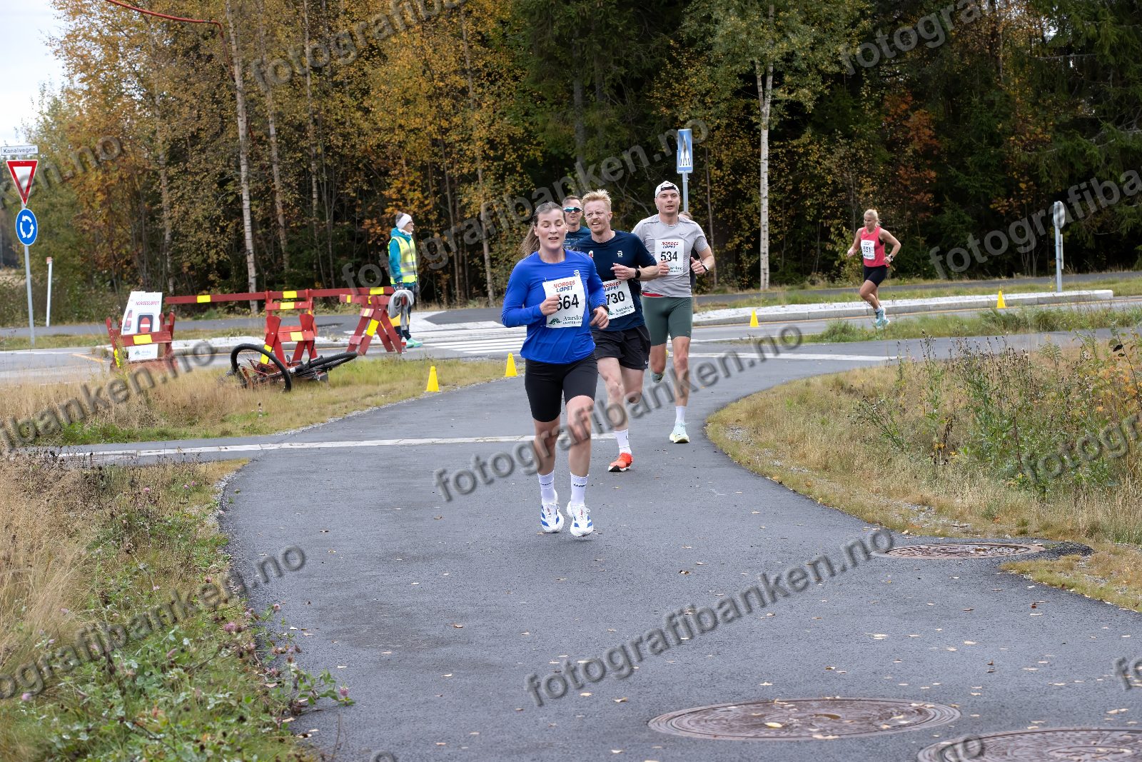 Michelle Bang Widding (664) · Gaute Forseth Helgesen (730) · Eirik Lyshaug (534)