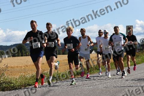 Corsin Hösli (811) · Trygve Ottersen (870) · Markus Kildahl (885)