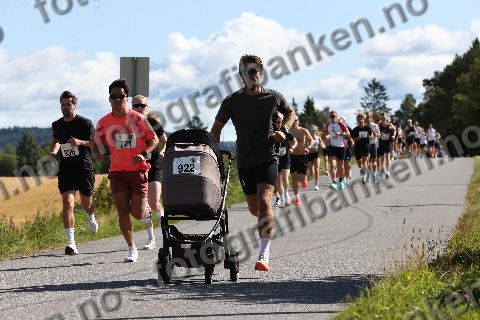 Jonas Engebret Larsen (771) · Tomas Skaret Halvorsen (936)