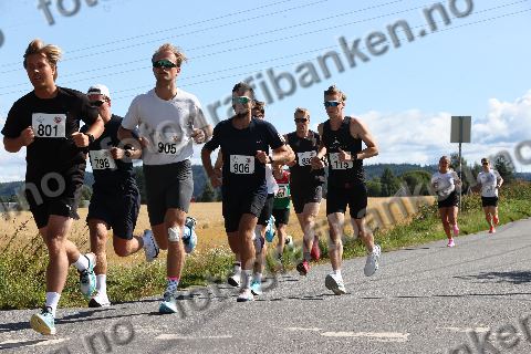 Lars Christian Mørch (715) · Julie Lous (790) · Odin By Farstad (798)