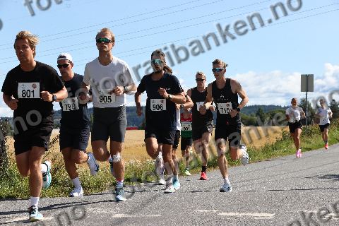 Lars Christian Mørch (715) · Julie Lous (790) · Odin By Farstad (798)