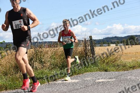 Jonas Hauger (892)