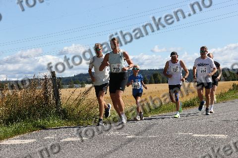 Ernst Herlof Kristiansen (727) · Stine Langedrag (730) · Lars Smedsrud (893)