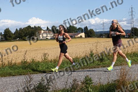 Katrine Bråthen (805) · Christina Fjære (822)