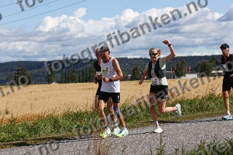 Ernst Herlof Kristiansen (727) · Rune Kavlie (789) · Siri Skjeggenes (823)