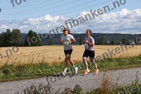 Maria Dahlgading (785) · Hedvig Nøtsund Carlsen (832)