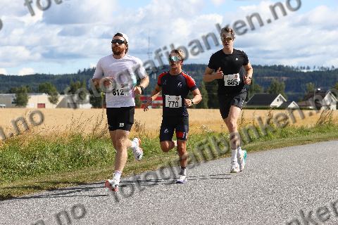 Simen Alexander Strømstad (770) · Joachim Glemming (812) · Markus Kildahl (885)