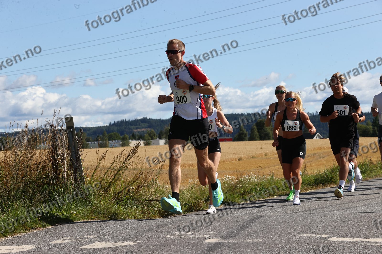 Marthe Kristine Hafsahl KARSET (899) · Henrik Schwarz (900)