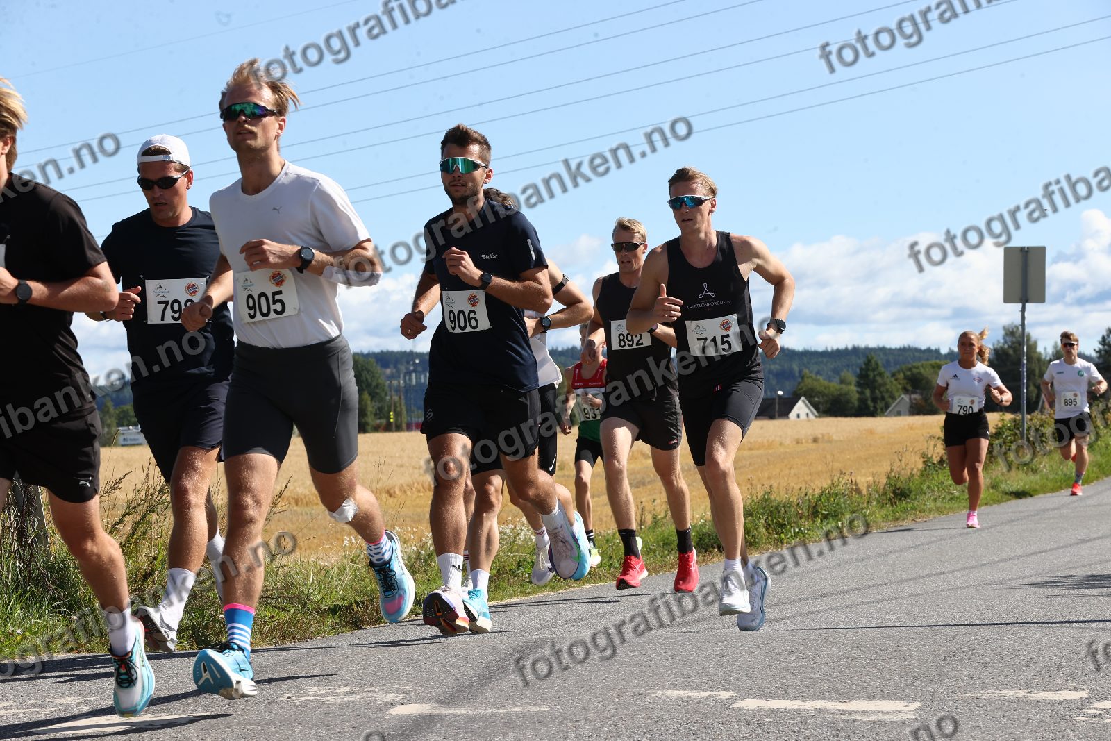 Lars Christian Mørch (715) · Julie Lous (790) · Jonas Hauger (892)