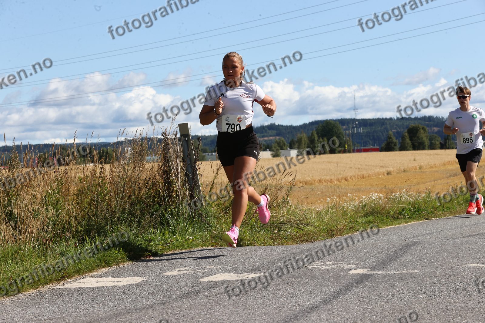 Julie Lous (790) · Nicolai Arntzen Borenstein (895)