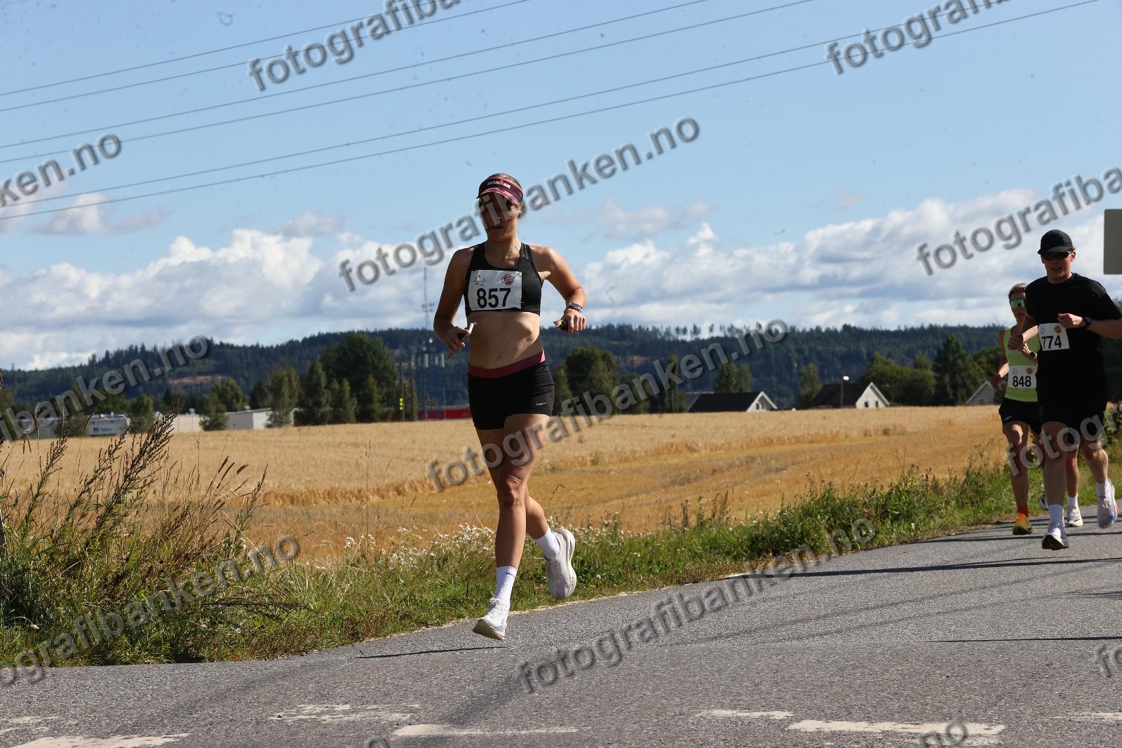 Ellen SANDBAKKEN (848) · Natalie Muller (857)
