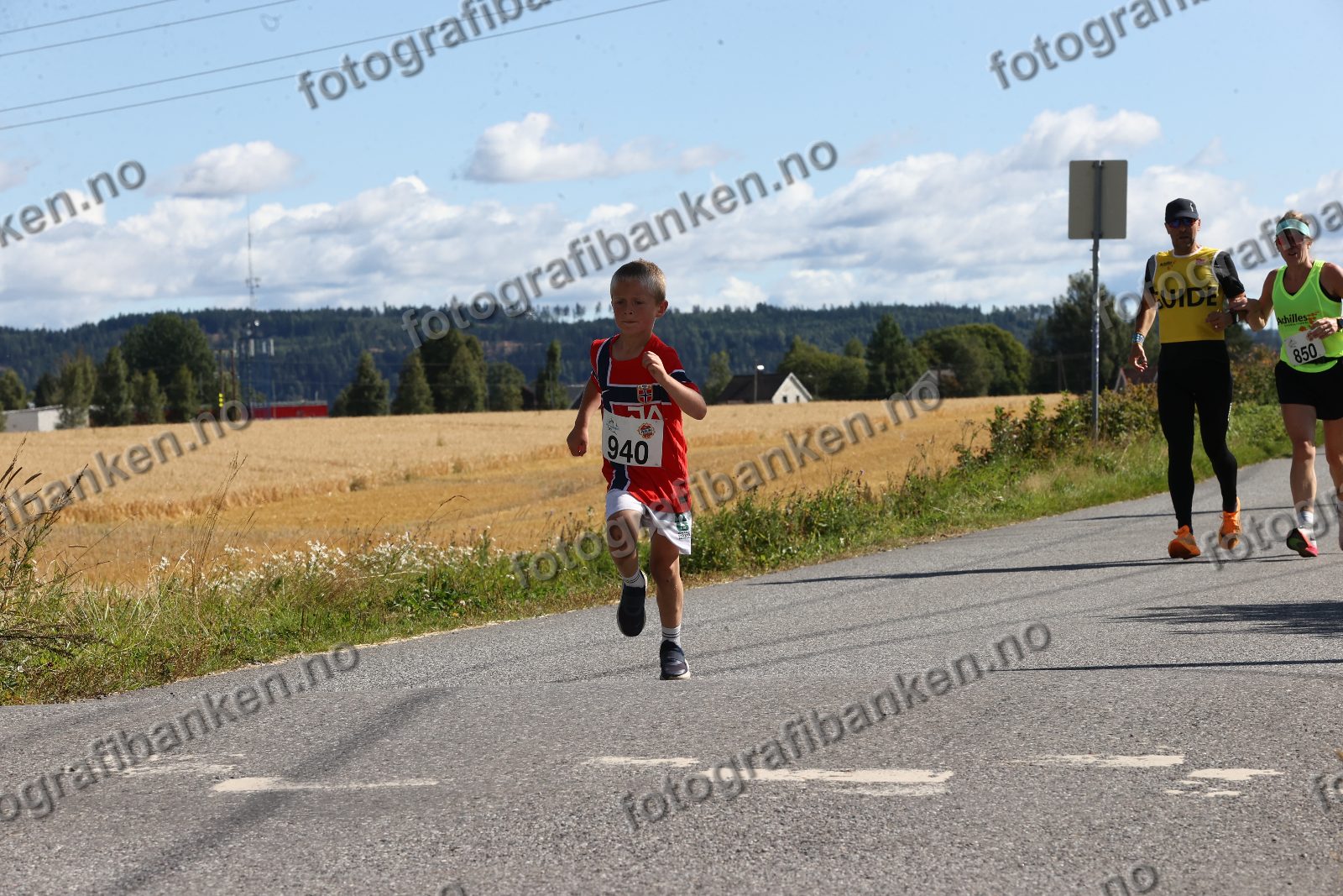 Julie Garsiot (850) · Håkon Blomberg Sveen (940)