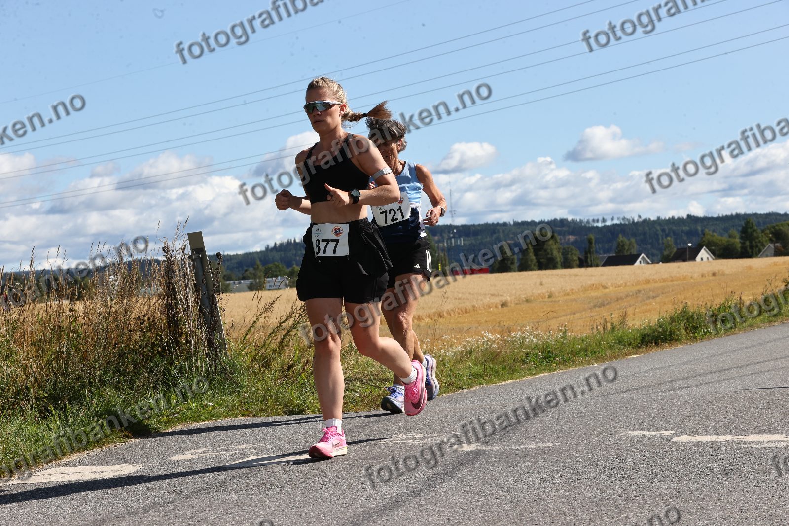 Anne Synnøve Rustad (721) · Maren Eline Høibråten (877)