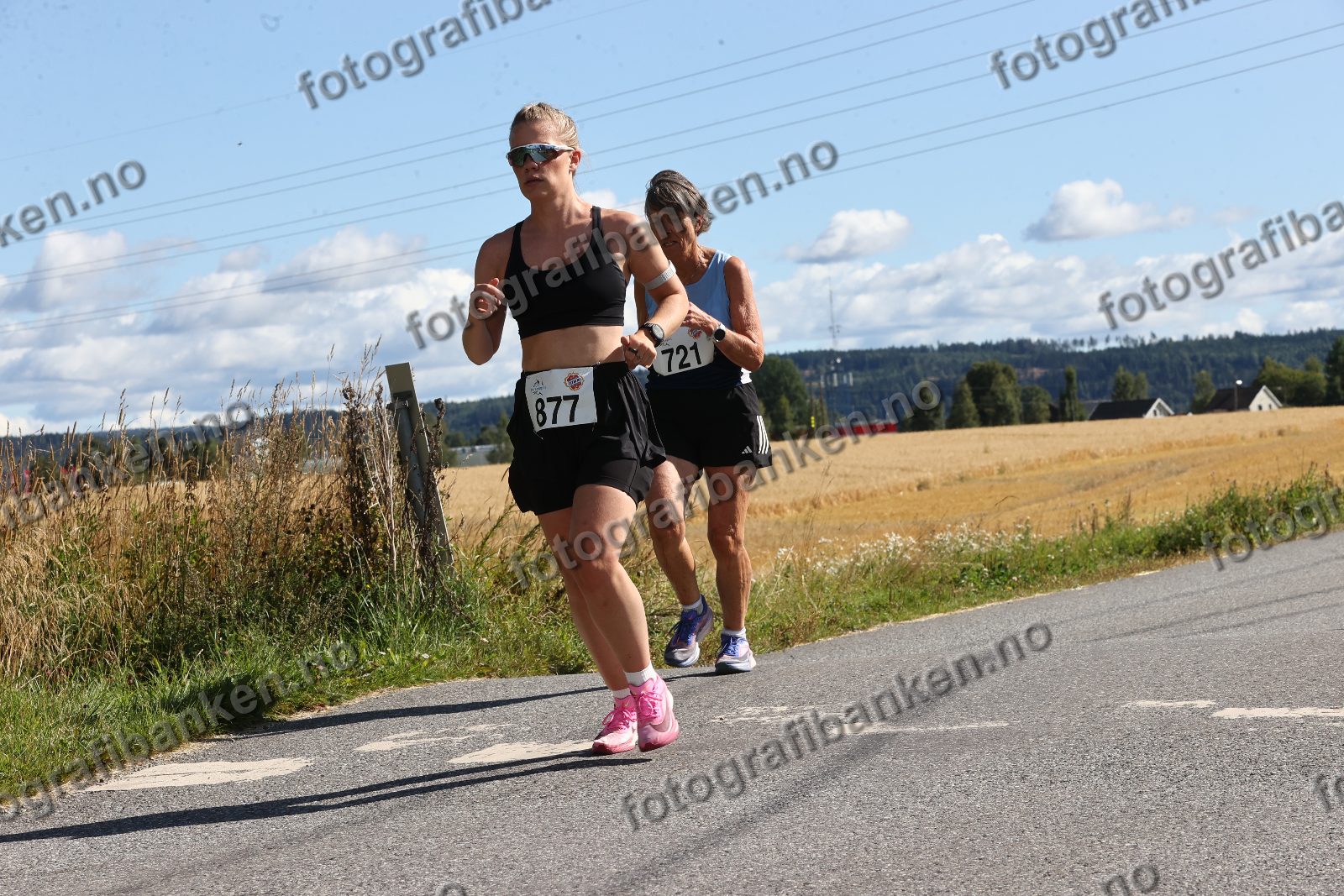 Anne Synnøve Rustad (721) · Maren Eline Høibråten (877)