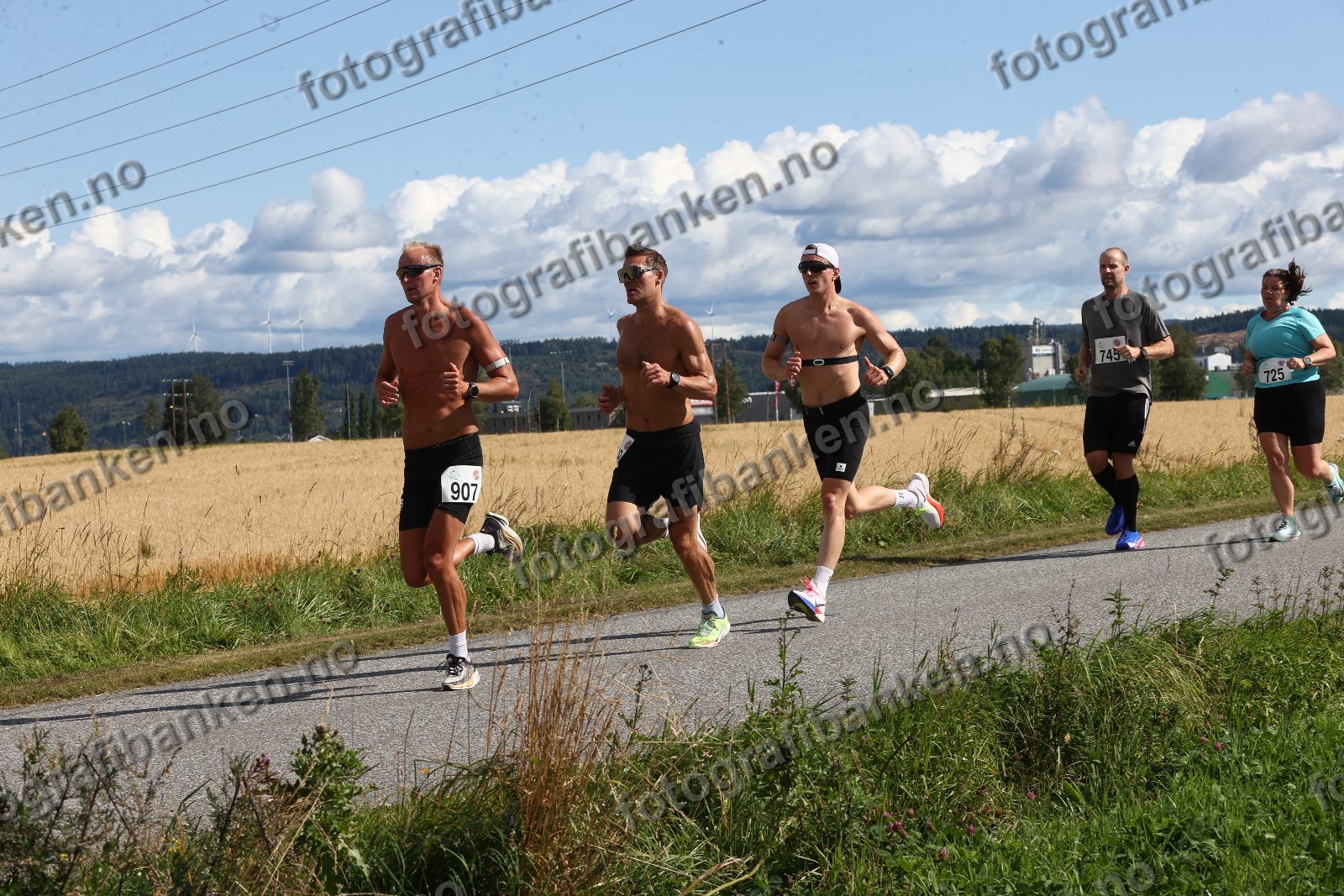 Camilla Berntsen (725) · Tommy Buksrud (745) · Marius Viken Vesterås (907)